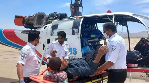 پرواز هلیکوپتر اورژانس برای نجات جان مرد بختیاری