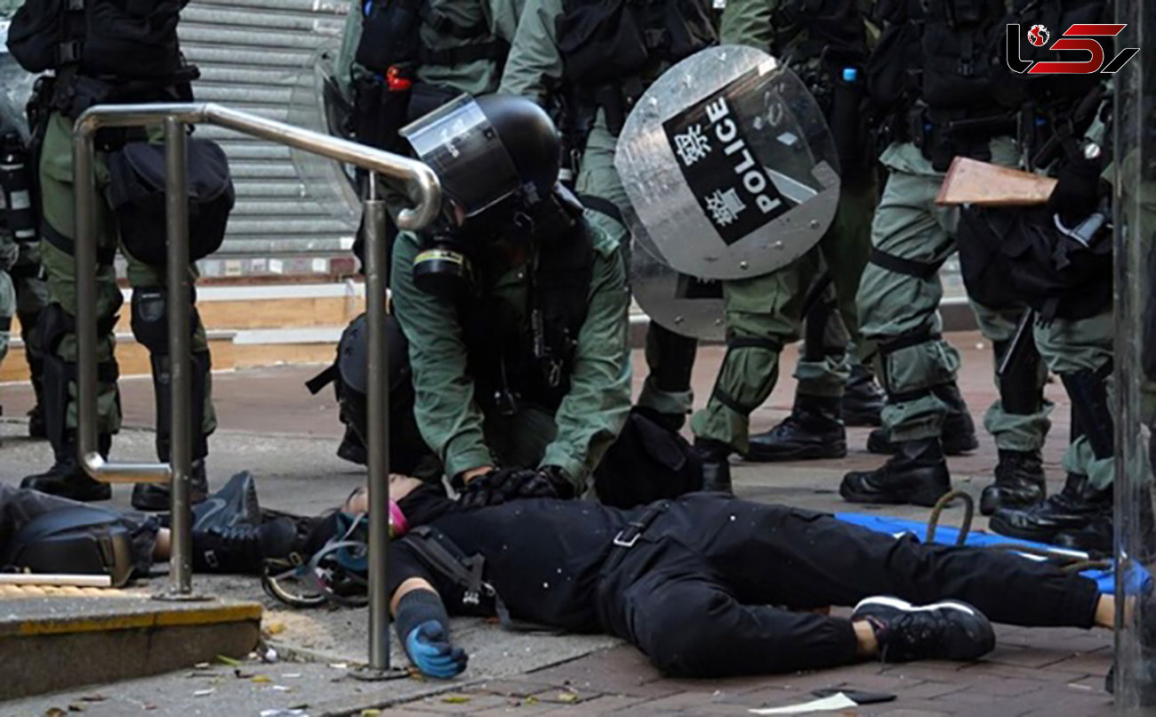 پلیس به سوی معترض هنگ کنگی شلیک کرد +ویدئو