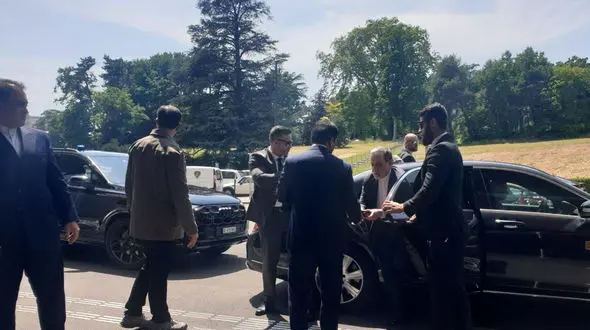 عباس عراقچی وزیر امور خارجه ایران وارد ژنو شد