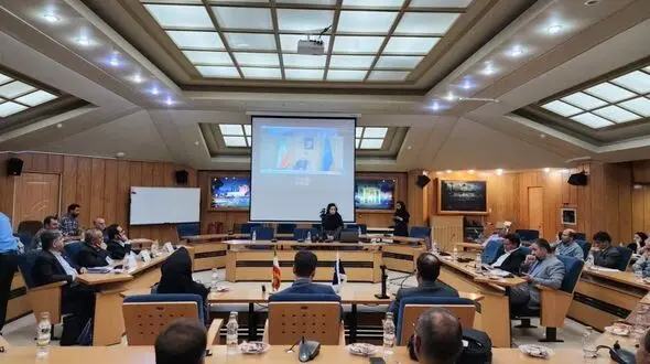 مدیرعامل پتروشیمی بندر امام  بر ضرورت تقویت باور علمی و توان مهندسی دانشجویان تاکید کرد