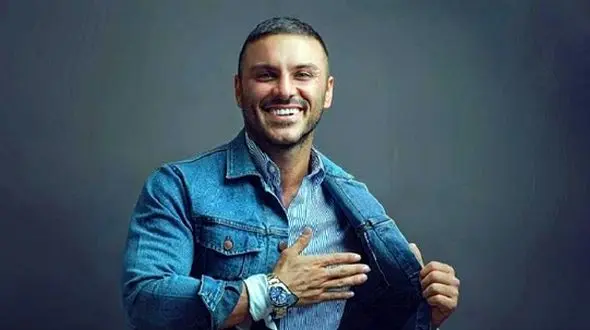 یادی کنیم از غوغای اولین ویدیوی کنسرت آرمین زارعی که فضای مجازی را ترکوند