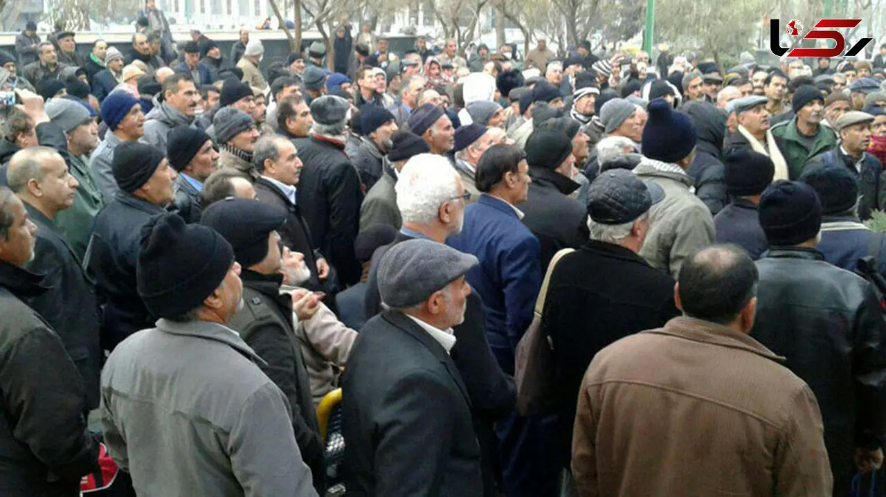 تجمع بازنشستگان فولاد مقابل ساختمان صندوق فولاد