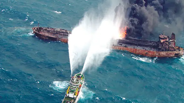 اعزام غواصان ایرانی به چین برای ورود مجدد به نفتکش سانچی 