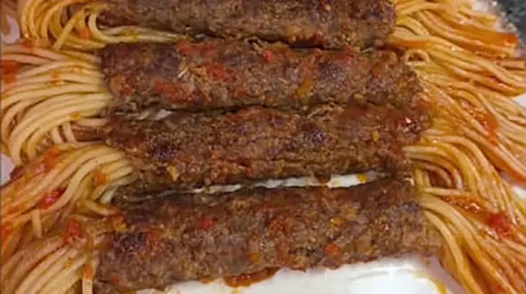 کباب دور ماکارونی / فیلم