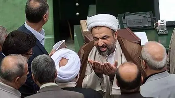 حمله حمید رسایی به حدادعادل، آقاتهرانی و قالیباف/ دامادتان را چرا وارد لیست کردید؟ 