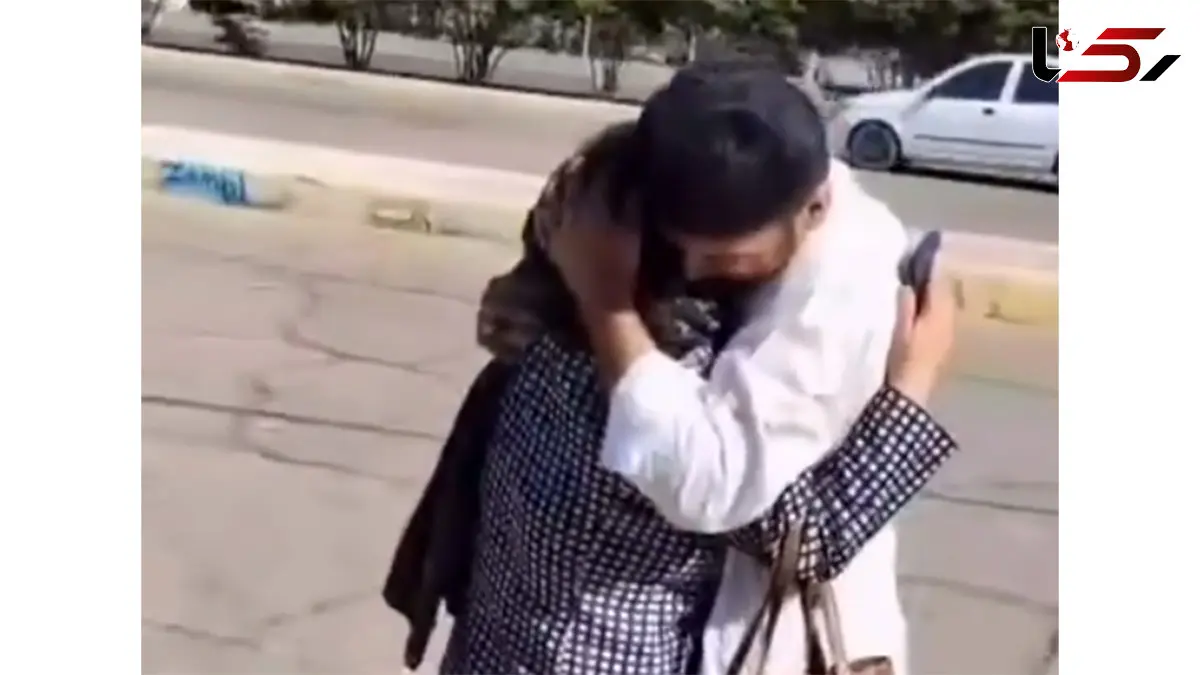 فیلم / جگرسوز از بهم رسیدن مادر و پسر بعد از 20 سال دوری