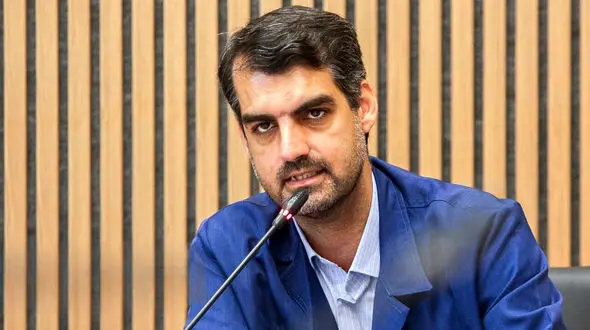 خودروسازان یک شبه ۳۰ درصد قیمت لگن هاشان را زیاد کرده‌اند؟ / برخلاف دوستان شرم داشتم چفیه‌ بیاندازم !