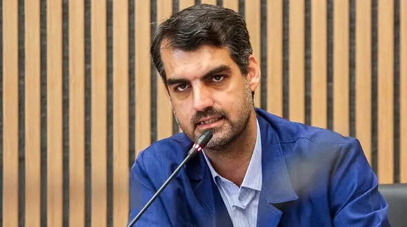 خودروسازان یک شبه ۳۰ درصد قیمت لگن هاشان را زیاد کرده‌اند؟ / برخلاف دوستان شرم داشتم چفیه‌ بیاندازم !