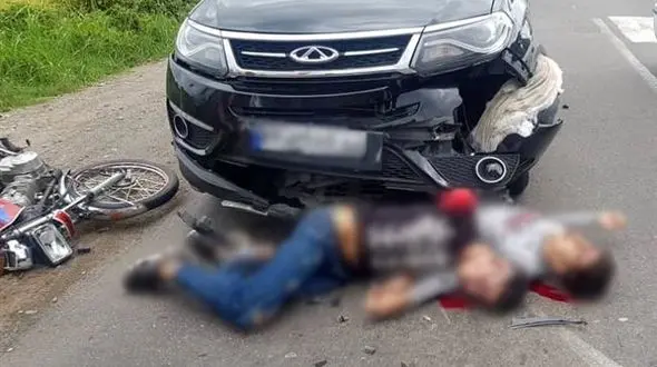 مرگ تلخ 2 جوان موتورسوار گیلانی در تصادف با ام وی ام