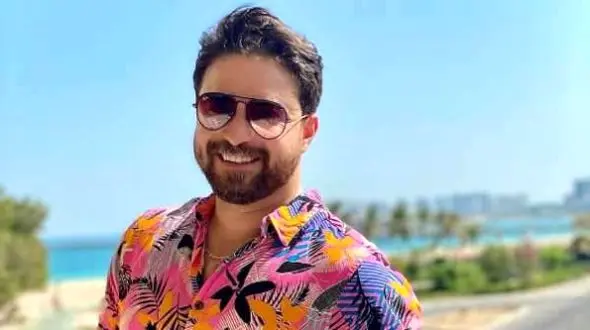 آرتا پسر مو فرفری بابک جهانبخش در کنار پدر بزرگش / چه قدر بزرپ شده هزارماشالله!