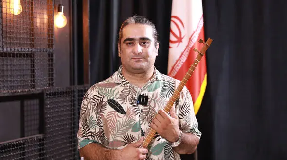 جنگ موسیقیدان ها را نابود کرد / هر سازی که می سازم یک صدا به دنیا هدیه می دهم + فیلم