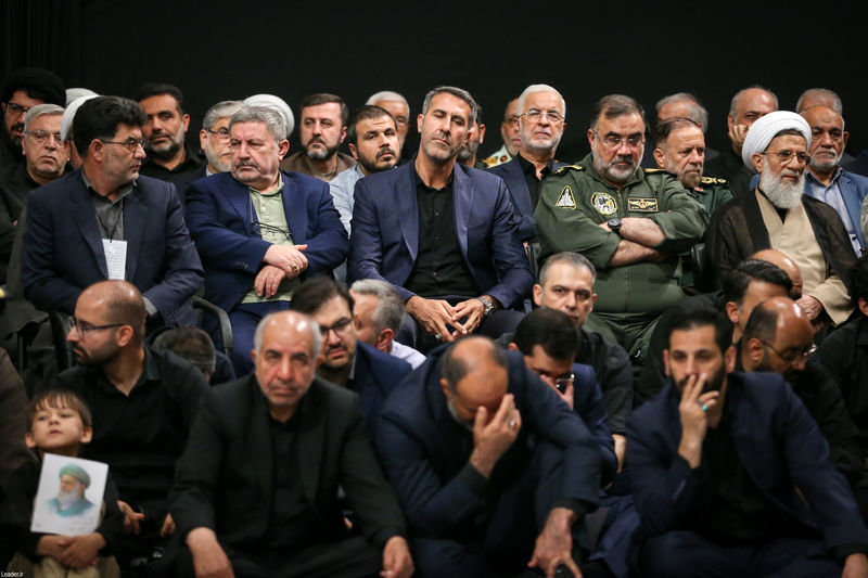 رهبر انقلاب حضرت آیت الله خامنه ای در مراسم بزرگداشت شهدای جنگ تحمیلی اخیر 7-5-1404