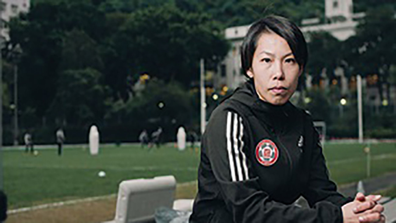 اتفاقی عجیب در لیگ قهرمانان آسیا / حضور یک زن روی نیمکت تیم فوتبال مردان 