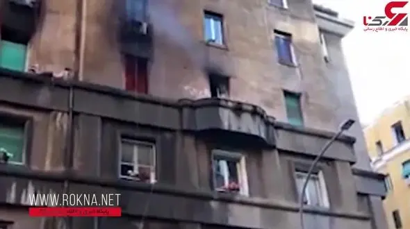 خوش شانسی توریست جوان پس از آتش گرفتن محل اقامتش! +فیلم