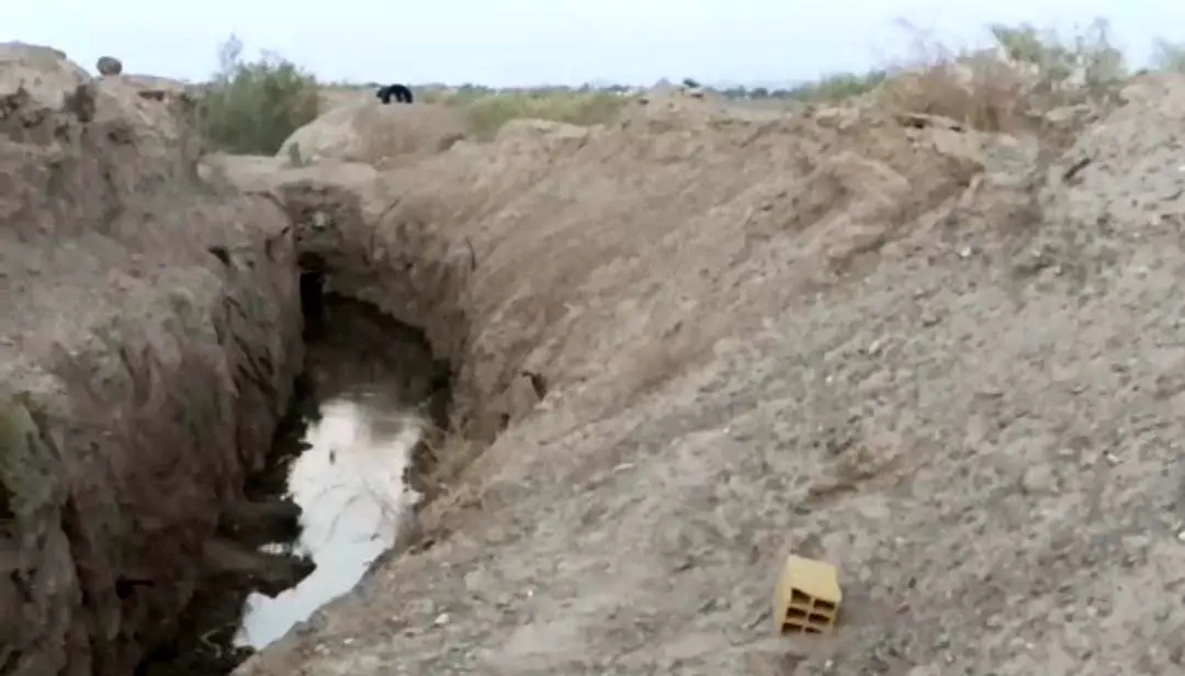 آخرین نفس‌ های قنات تاریخی نوک‌آباد؛ ۴۰۰ خانوار چشم‌انتظار احیای یک شریان حیاتی و کمک خیران