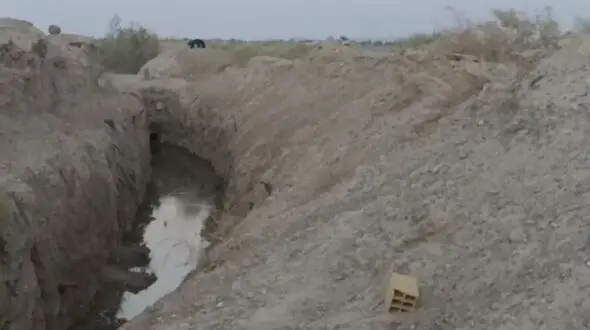 آخرین نفس‌ های قنات تاریخی نوک‌آباد؛ ۴۰۰ خانوار چشم‌انتظار احیای یک شریان حیاتی و کمک خیران  + فیلم