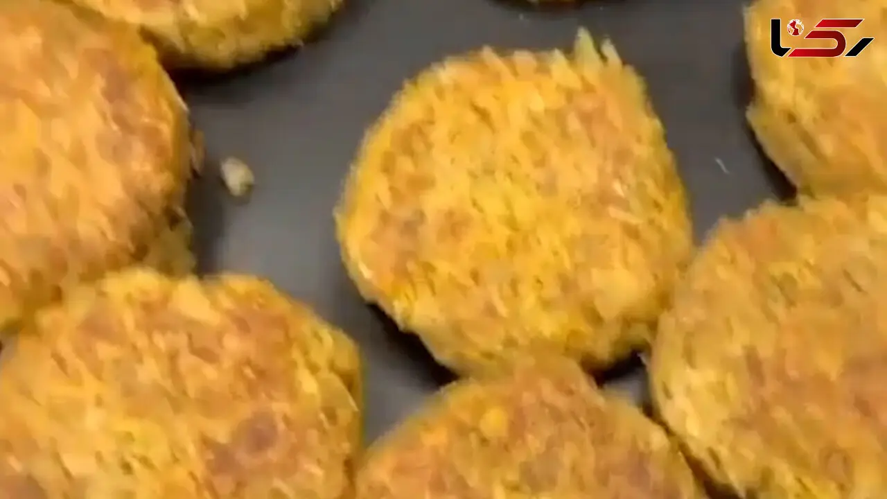 کیک سبز با سس چیلی‌ عسل + فیلم 