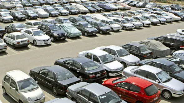 پیش بینی کاهش شدید قیمت خودرو در سال 1400