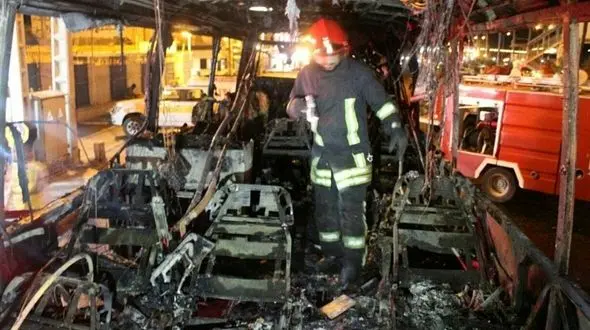  آتش‌سوزی اتوبوس مشهد به زاهدان؛ تمام مسافران در سلامت کامل هستند‌ 