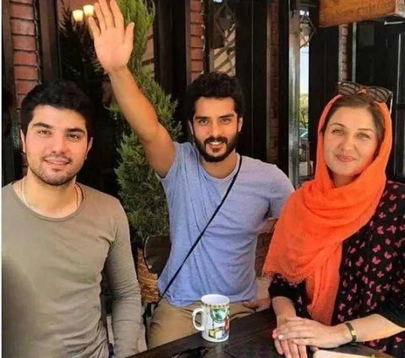 گلوریا هاردی