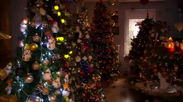 ایده جالب و خلاقانه زوج جوان برای کریسمس