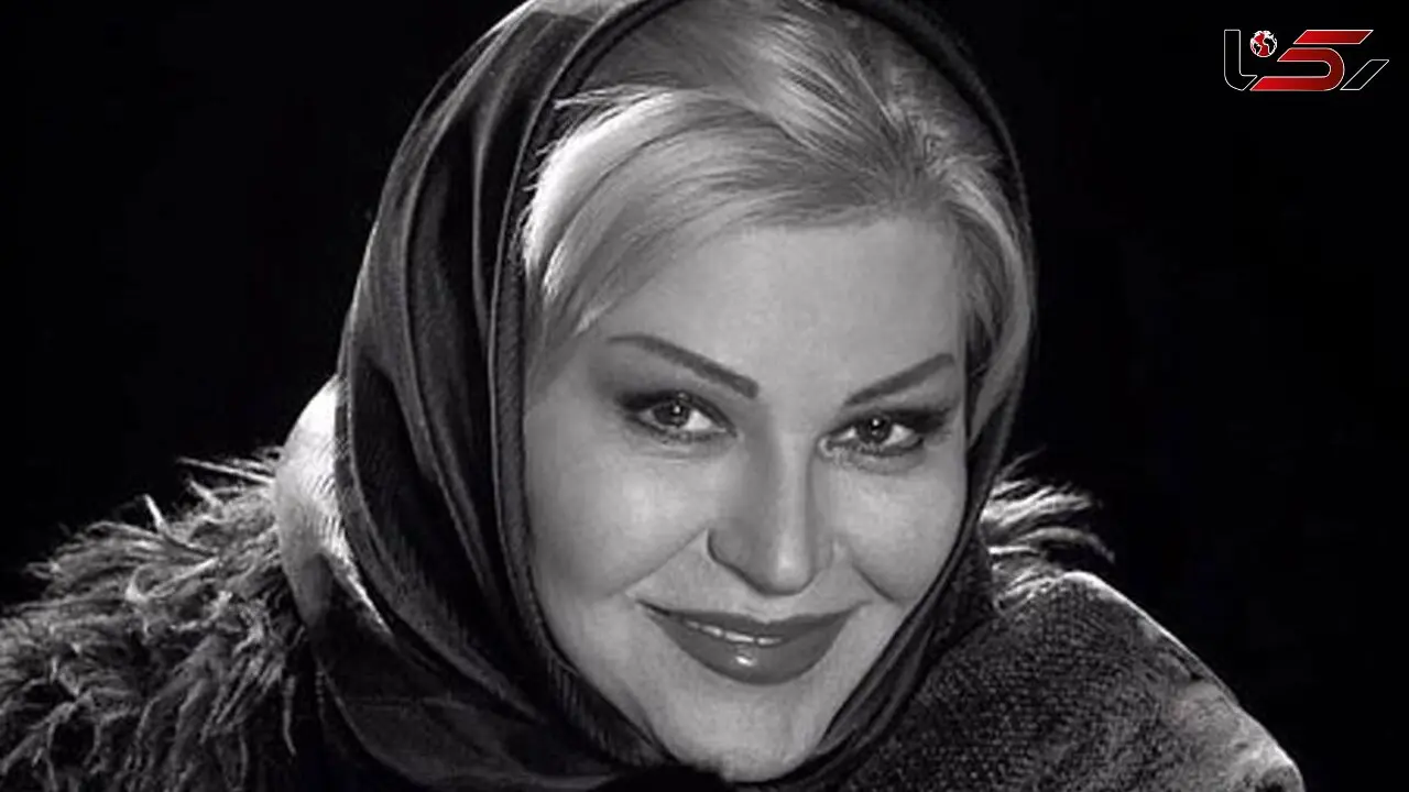 استایل خاص و متفاوت اکرم محمدی و دخترش / ماشالا انگار دختر 20 ساله است
