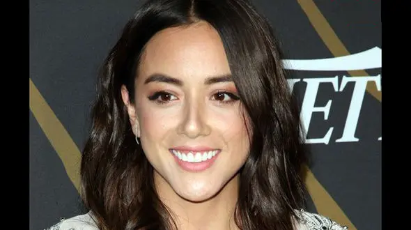 ستاره زن سینما نام خانوادگی خود را تغییر داد! 