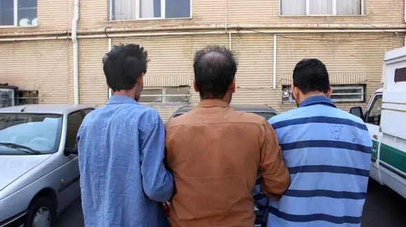 دستگیری عاملان گرانی خودرو در البرز / آنها کلاهبرداران حرفه ای یک شرکت صوری بودند 