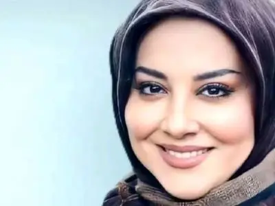 فیلم / نگاهی به خانه شبیه به کاخ  آشا محرابی با چیدمان شاهانه و مجلل با فول دکوربندی/ از افسانه ای بودن خانه دوبلکس و اتاق خواب با میلمان خوشرنگ اعیانی و سلیقه هارمونی خانم بازیگر