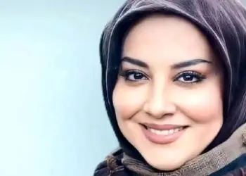 فیلم / نگاهی به خانه شبیه به کاخ  آشا محرابی با چیدمان شاهانه و مجلل با فول دکوربندی/ از افسانه ای بودن خانه دوبلکس و اتاق خواب با میلمان خوشرنگ اعیانی و سلیقه هارمونی خانم بازیگر