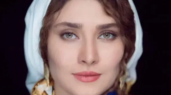 جشن تولد ۳۶ سالگی ساناز سعیدی با تمی ساده و شیک