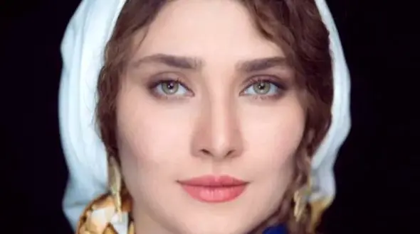 جشن تولد ۳۶ سالگی ساناز سعیدی با تمی ساده و شیک