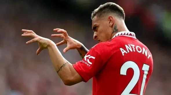 ستاره سوزی در منچستر ادامه دارد / تن‌هاگ بی‌رحم !