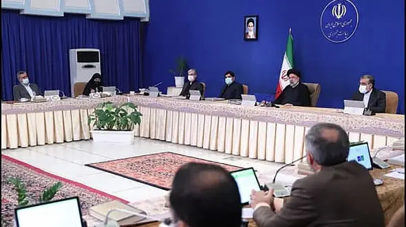 رئیسی: مدیران دولت نباید واحدهای اقتصادی را پس از خصوصی‌سازی رها کنند