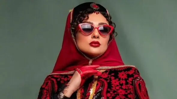 نگاهی به مدل مانتوهای مزونی و اعیانی یکتا ناصر و نحوه ست کردنشان با شال و روسری/ هم شیک هم باحجاب+عکس