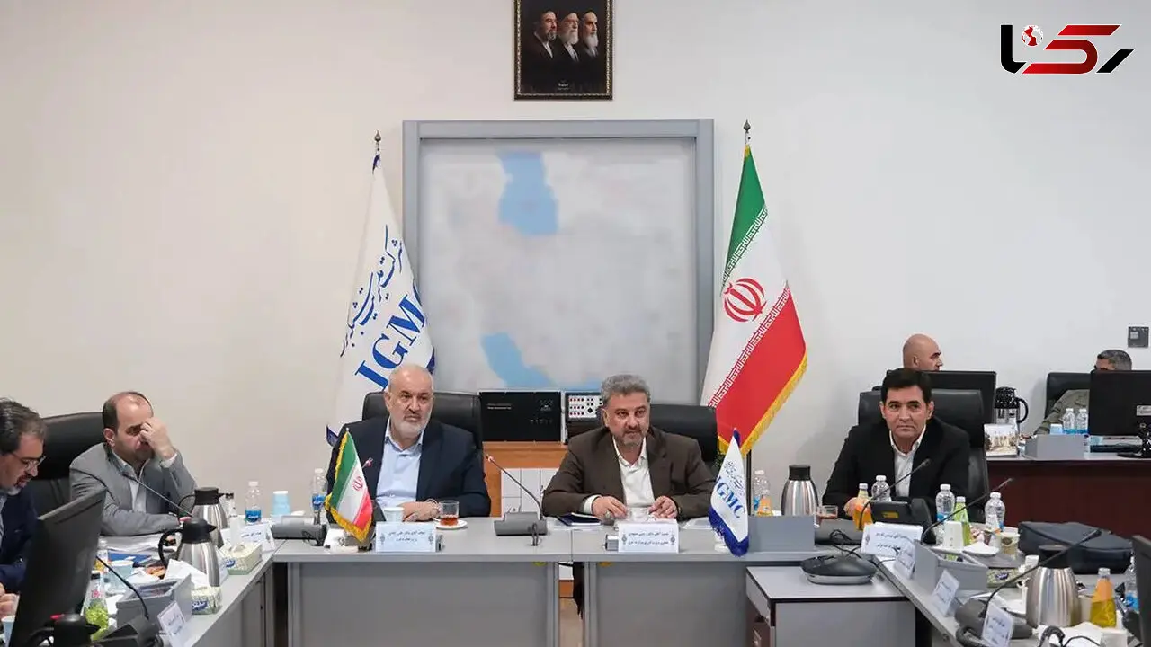 از رونمایی تجهیزات بومی تا آماده‌باش زمستانی / برنامه جدید وزارت نیرو برای هوشمندسازی و پایداری شبکه برق