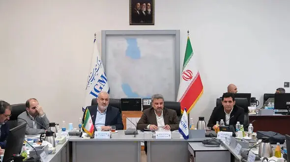 از رونمایی تجهیزات بومی تا آماده‌باش زمستانی / برنامه جدید وزارت نیرو برای هوشمندسازی و پایداری شبکه برق