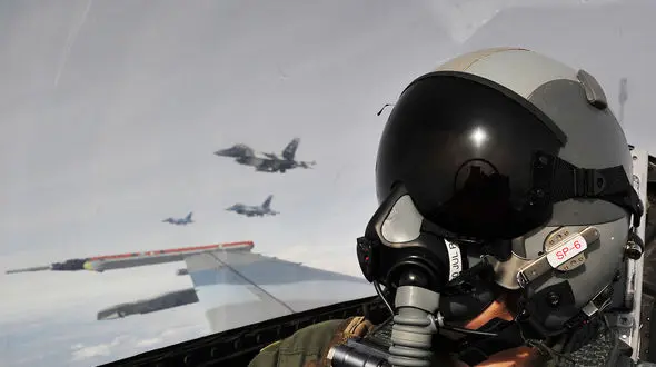 احمق ترین خلبان تاریخ که بود؟! + عکسی که ثابت می کند !