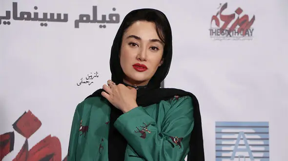 رونمایی از مانتوی شیک و خوشرنگ بهاره افشاری در اکران روز ششم ! + عکس های اختصاصی رکنا 
