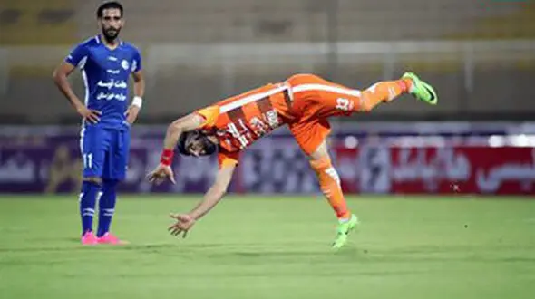 پشتک هایم به عشق پرسپولیس بود