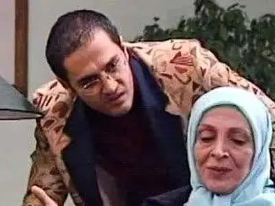 هما فانی «مادر رامبد جوان»: دخترم از دست کارهای رامبد کلافه می شد، رامبد بچه بود و عقلش نمی رسید چگونه مردم و دوستانش را بخنداند/ من و پدرش تلفنی با رامبد در ارتباط هستیم