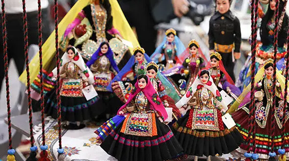 برگزاری نمایشگاه سوغات و هدایای اقوام ایرانی در ساحل چمخاله