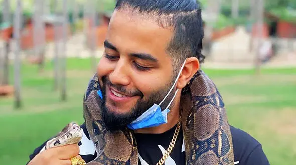 میلاد حاتمی کیست؟ 