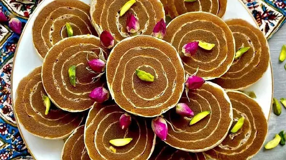 طرز تهیه حلوا رولی آرد گندم + فیلم