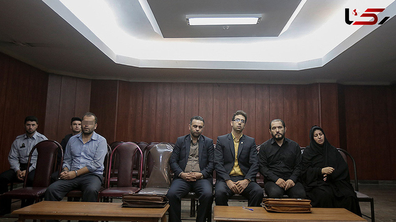 مواجهه پدر و مادر آتنا اصلانی با شیطان پارس آباد در اولین جلسه دادگاه + عکس های دیدنی 