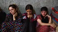 عجیب و تلخ  / این دختران زیبای ایزدی را می فروختند ! / فیلم خنده های مردان بی حیا را ببینید ! / ویژه بزرگسالان