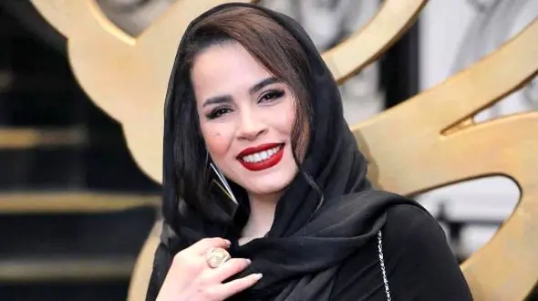 ملیکا شریفی نیا به پدرش: جنگ شد از هم دور بودیم، شمال تا جنوب دلم می‌خواست بوسش کنم، نشد +عکس