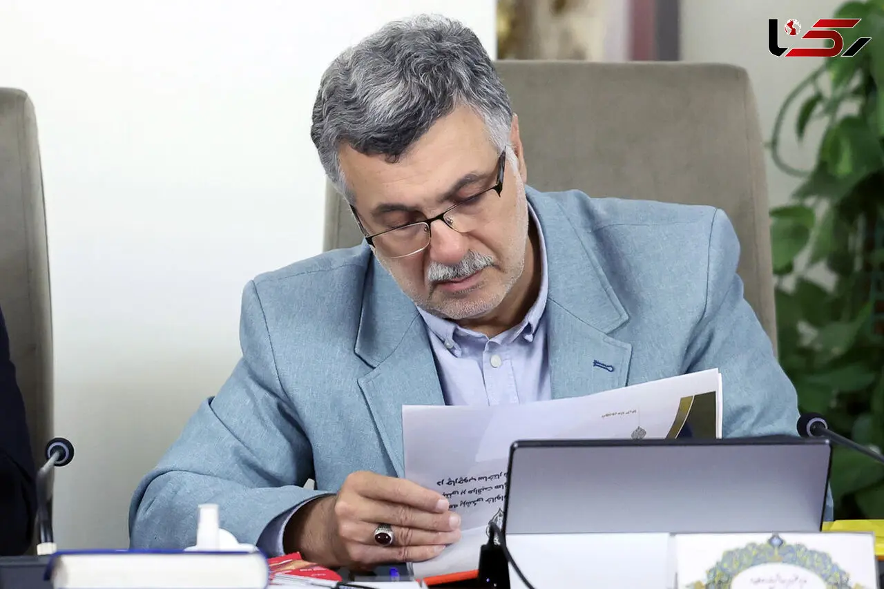 وزیر بهداشت: بهورزان نقطه آغاز زنجیره سلامت در کشور هستند