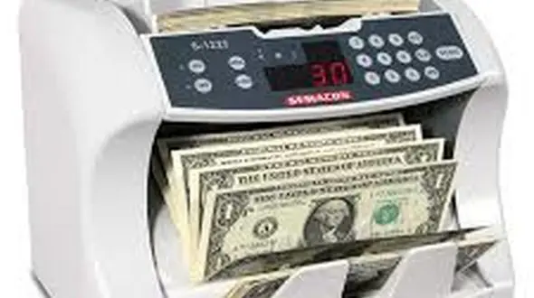 دلار پایین آمد