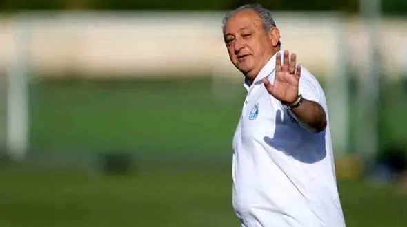 فریبا: در شخصیت استقلال نیست برای باخت به زمین برود / سخنگو انتخاب شده و کاری از دست ما برنمی آید!